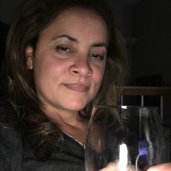 Meet your Posher, Mimi - Picture 5 of 5